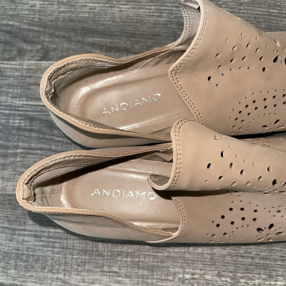 Andiamo Tan Perforated Leather Slip On Booties Size 9 - Picture 4 of 10
